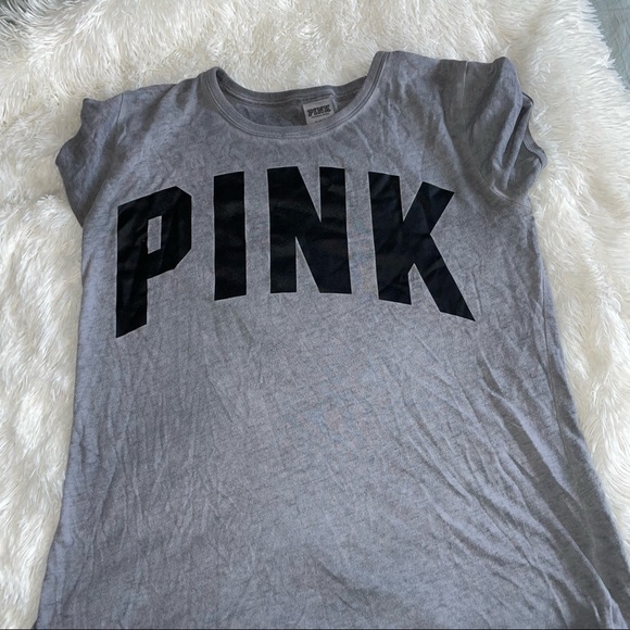 SIZE M VICTORIAS SECRET PINK TEE - Picture 3 of 4